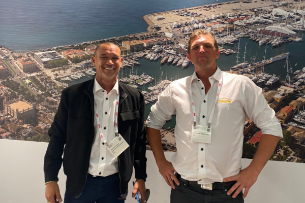 Undercover Undercover