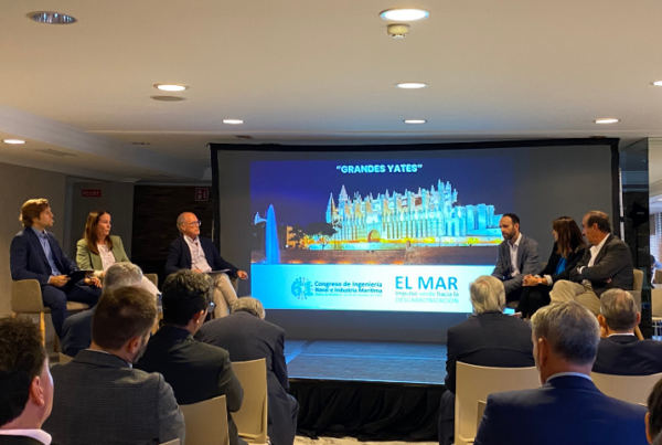 Iniciativa mejora de la competitividad: mesa redonda congreso ingenieros navales